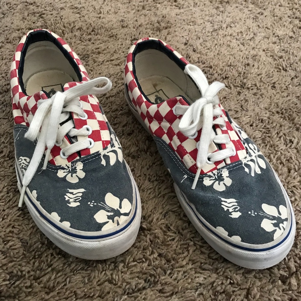 Vans _ Van Doren -Women’s size 9.5